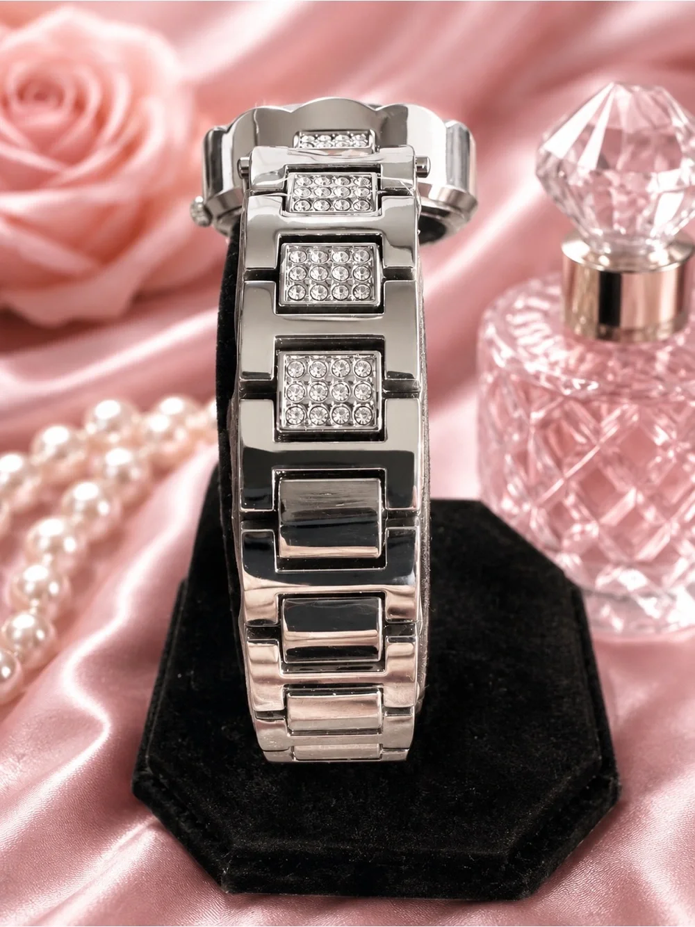 Invicta elegant women